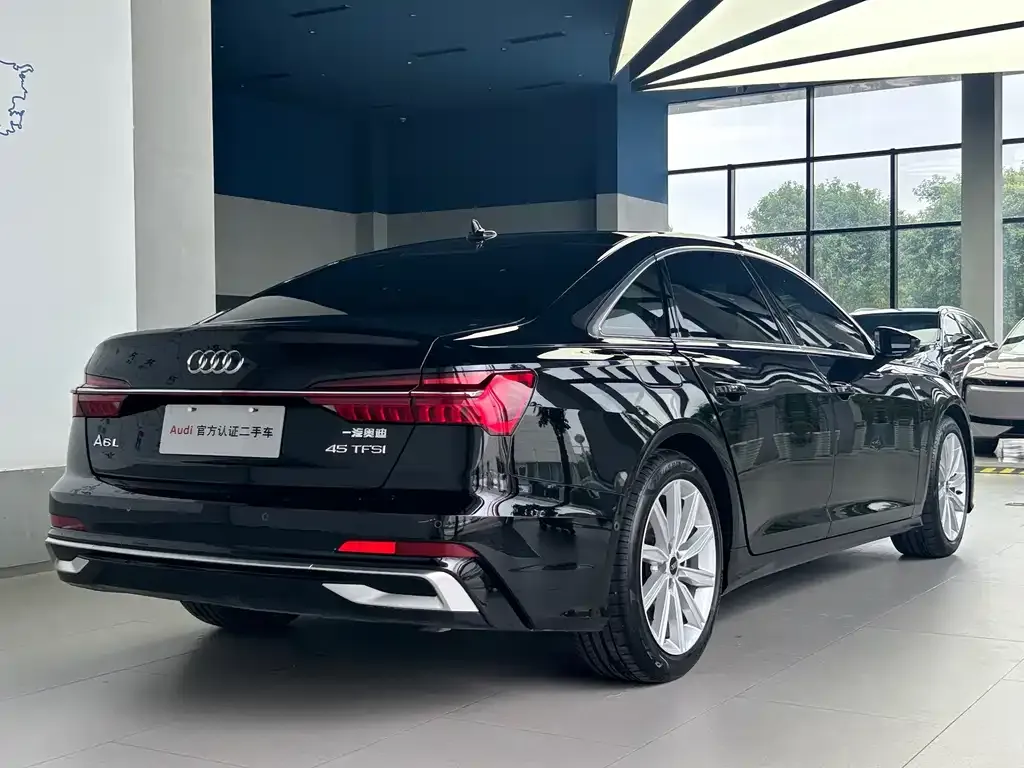 Audi A6L — фото 3