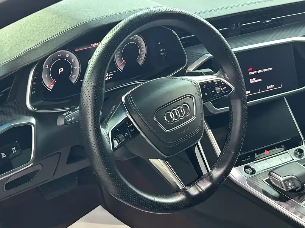 Audi A6L — фото 8
