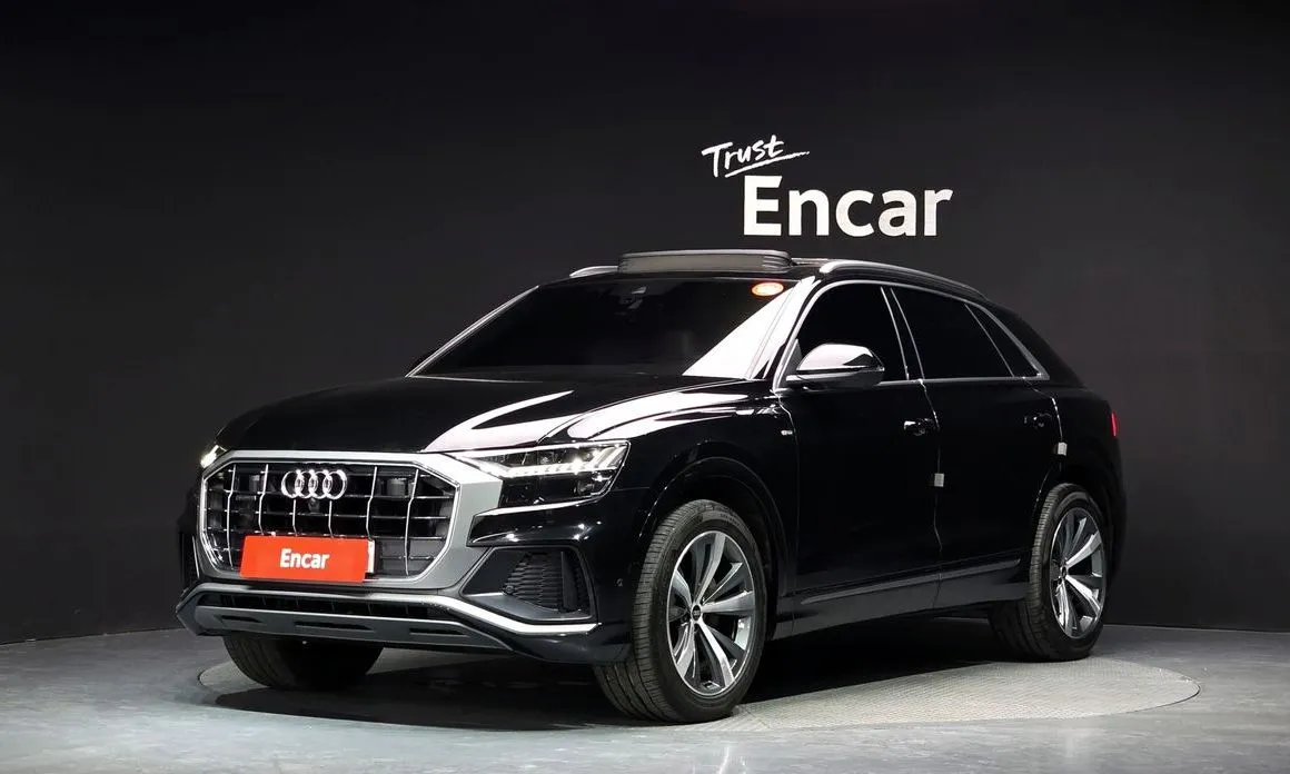 Audi Q8