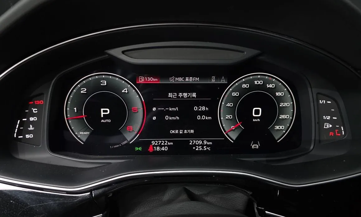 Audi Q8 2022 из KR, фото 4