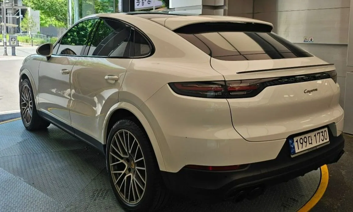 Porsche Cayenne 2023 из KR, фото 2