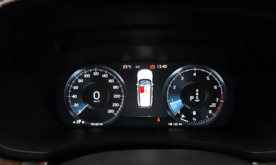 Volvo V60 2021 из KR, фото 8