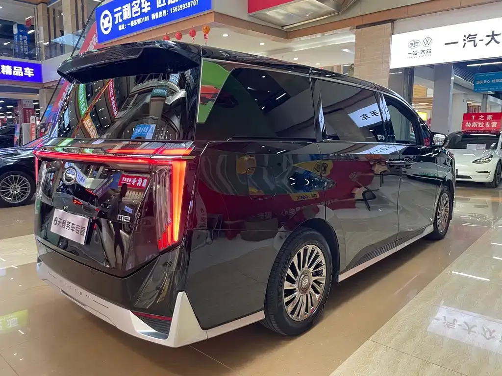 GAC Motor Trumpchi M8 — фото 2