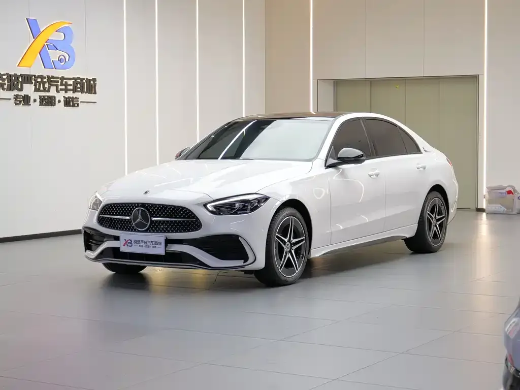 Mercedes-Benz C-Class — фото 1