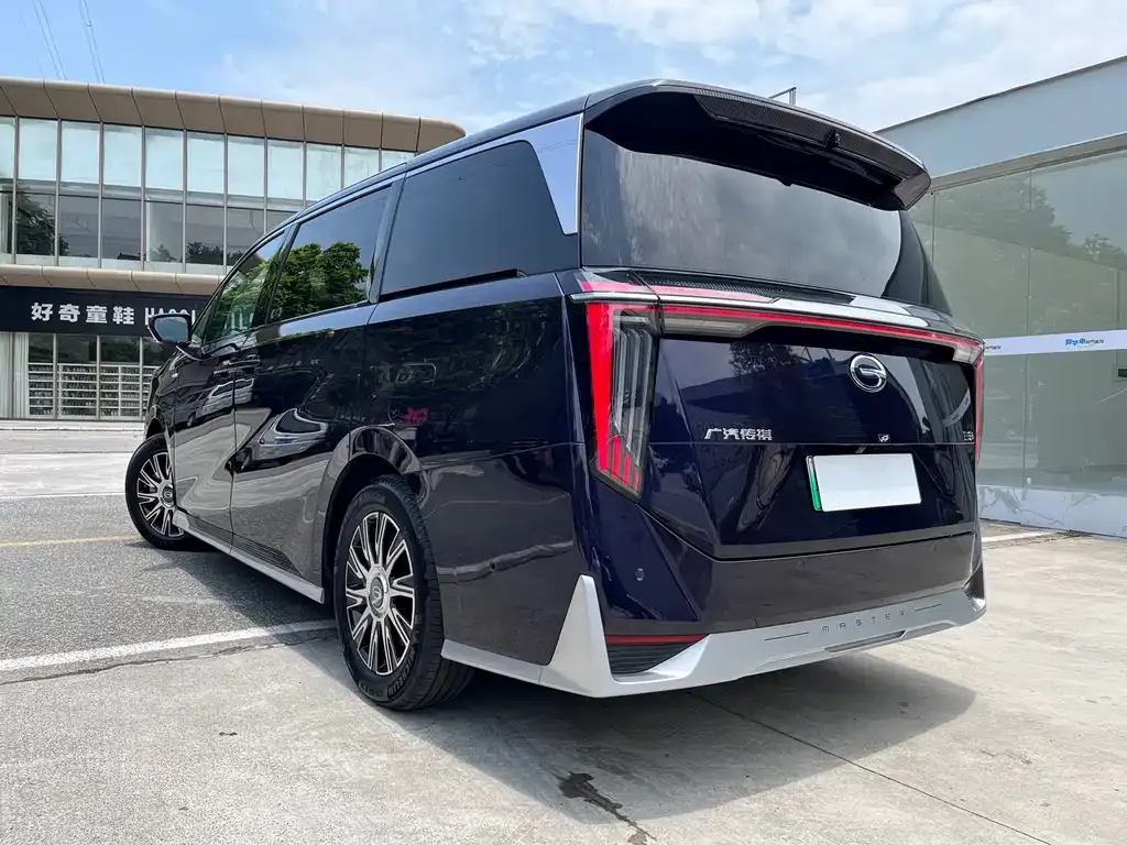 GAC Motor Trumpchi E9 — фото 3