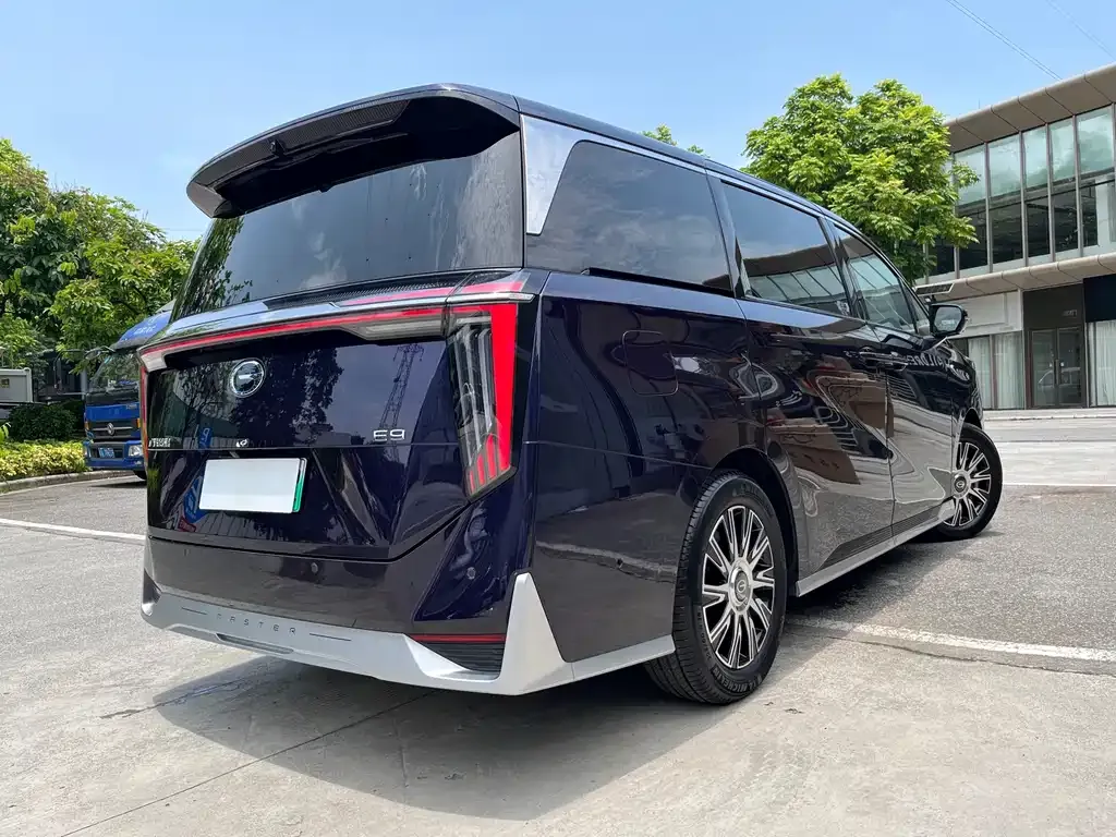 GAC Motor Trumpchi E9 — фото 2