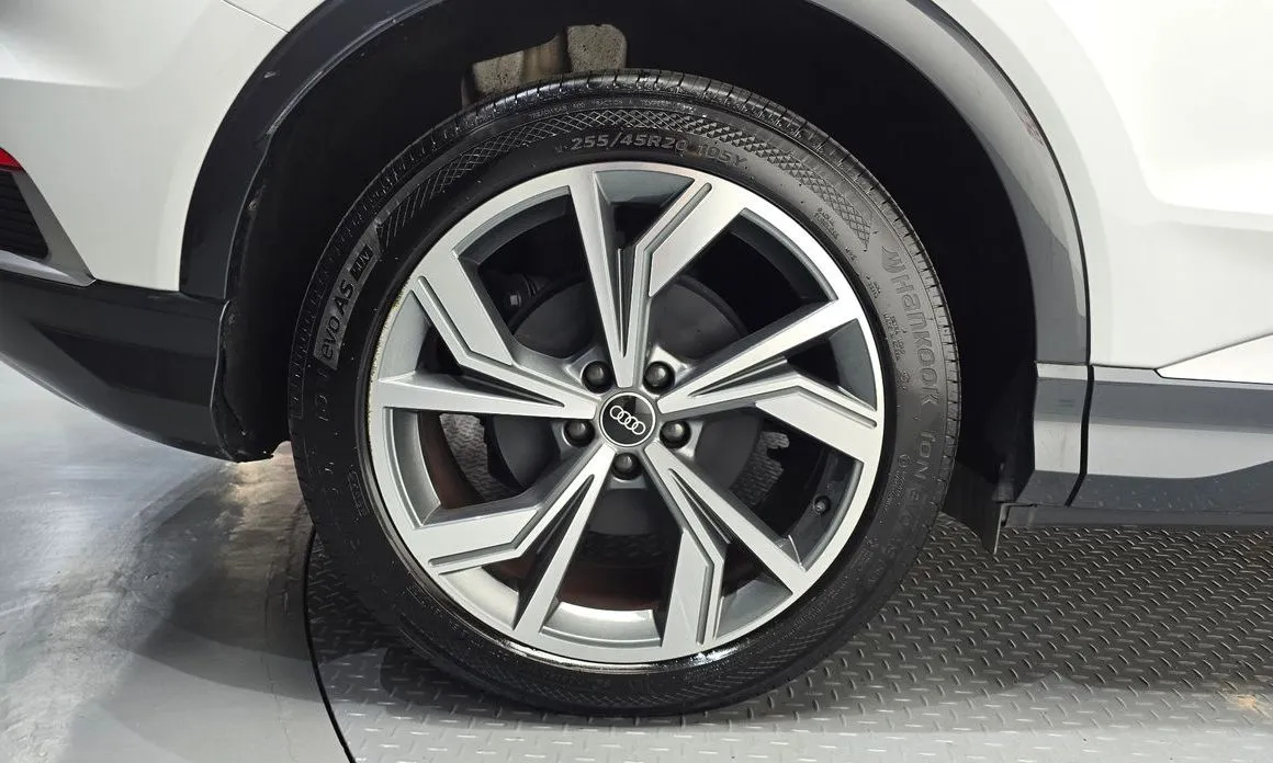 Audi Q4 e-tron 2022 из KR, фото 4