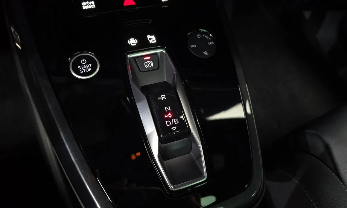 Audi Q4 e-tron 2022 из KR, фото 2