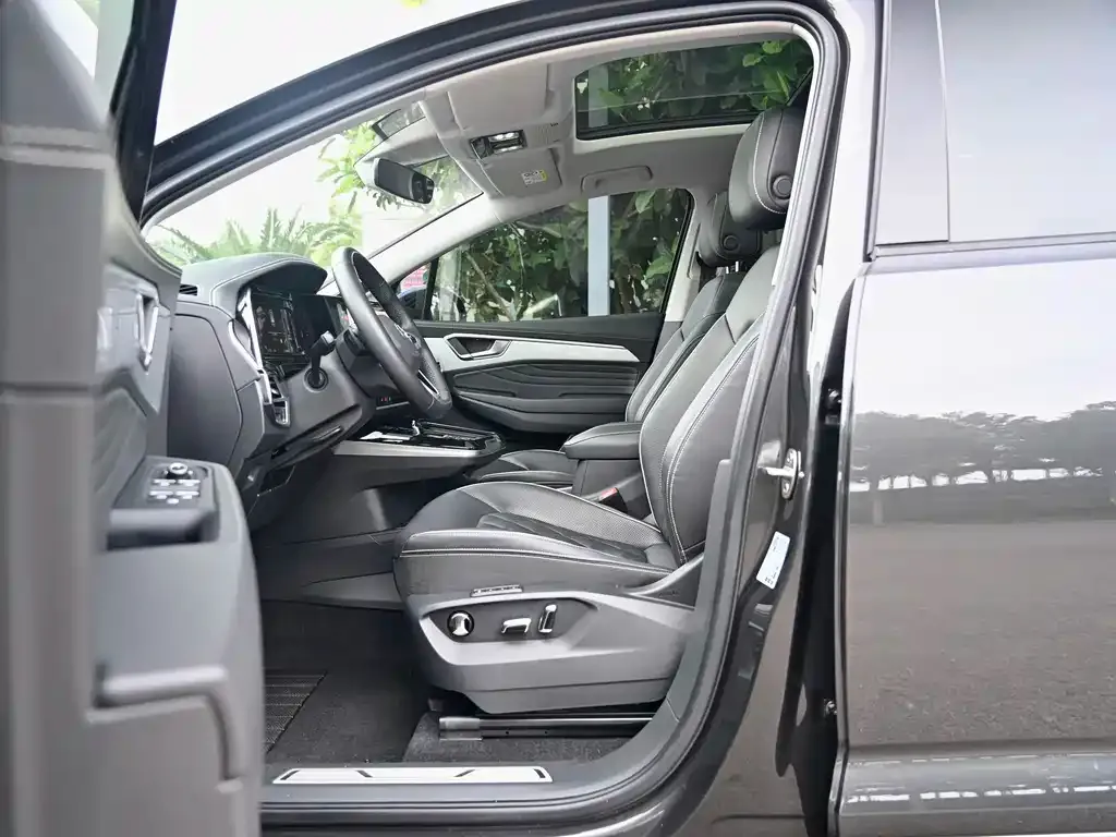 Volkswagen Talagon 2023 из CN, фото 5