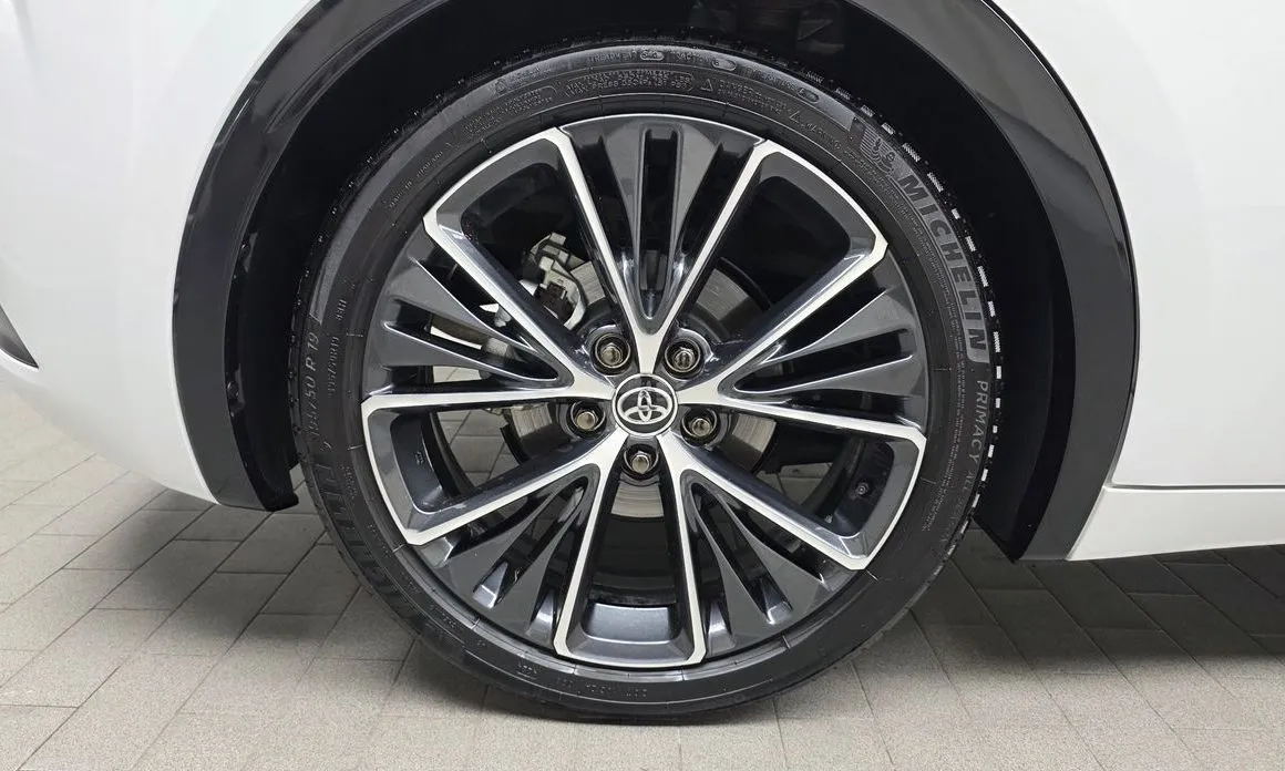 Toyota Prius 2024 из KR, фото 10