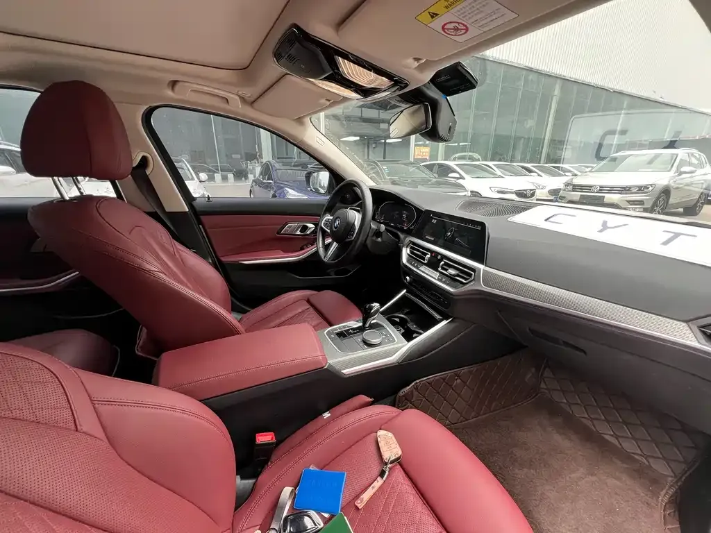 BMW 3 Series 2022 из CN, фото 3