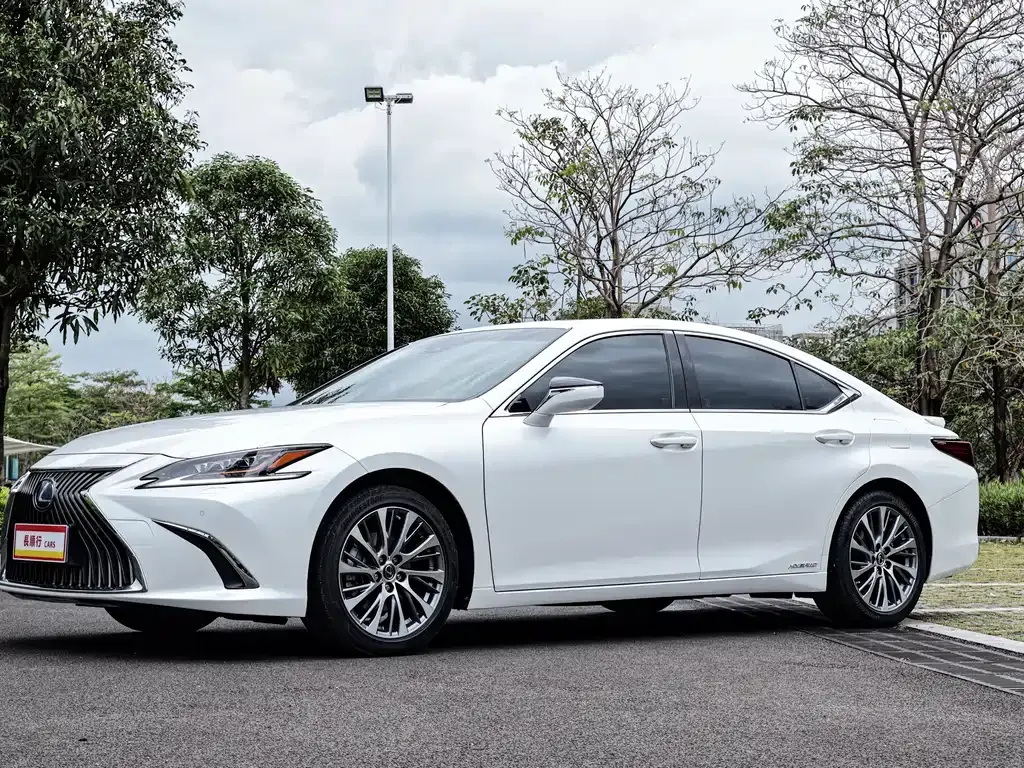 Lexus ES — фото 3