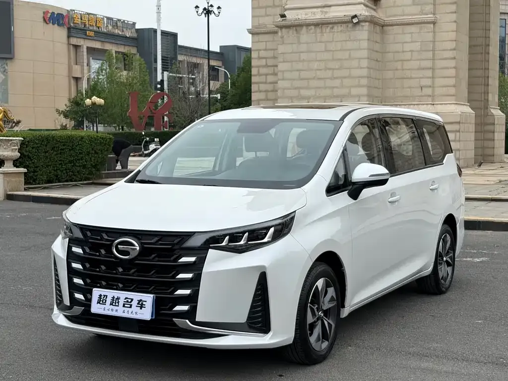GAC Motor Trumpchi M6 — фото 1