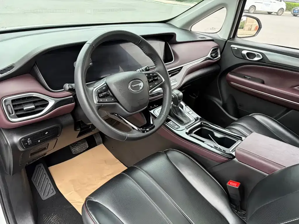 GAC Motor Trumpchi M6 — фото 4