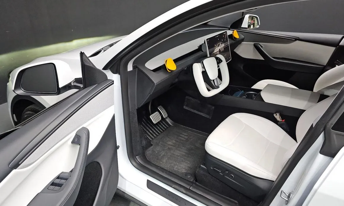 Tesla Model Y — фото 4