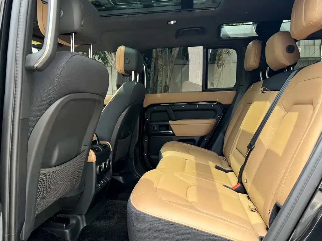 Land Rover Defender — фото 5
