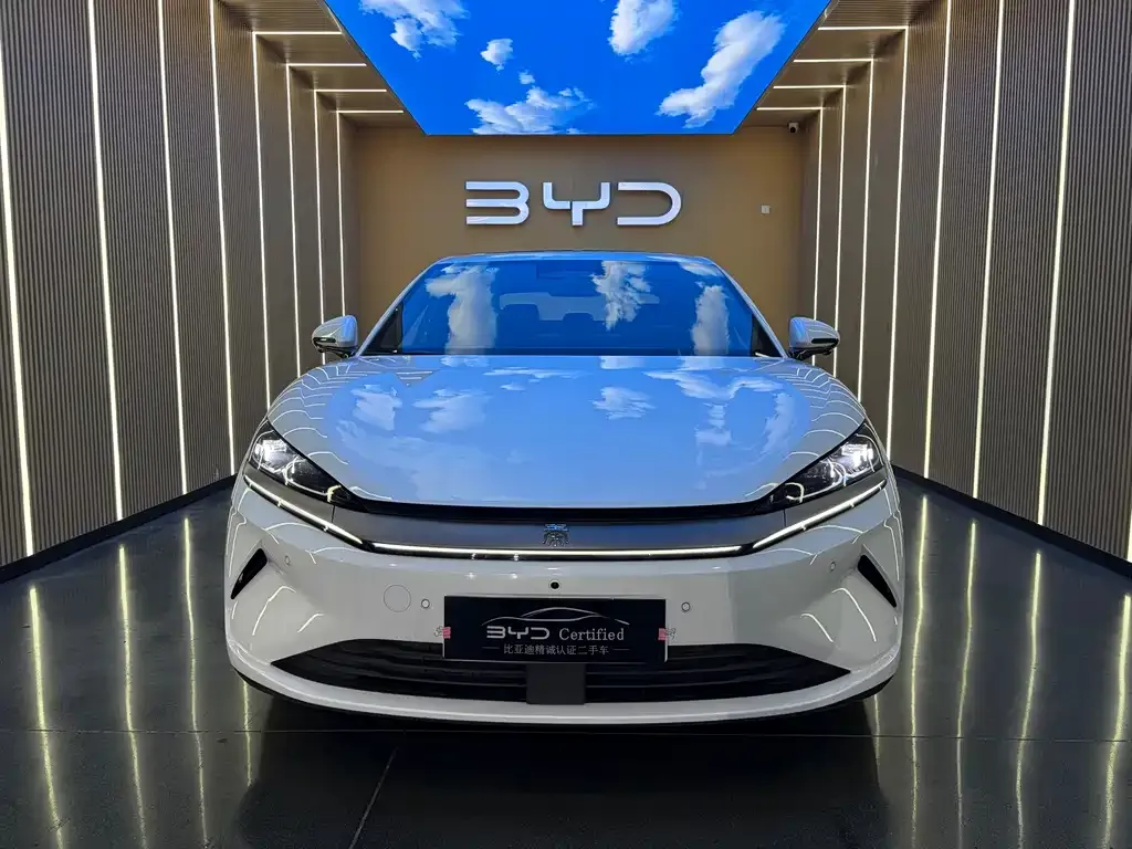 BYD Qin L — фото 9