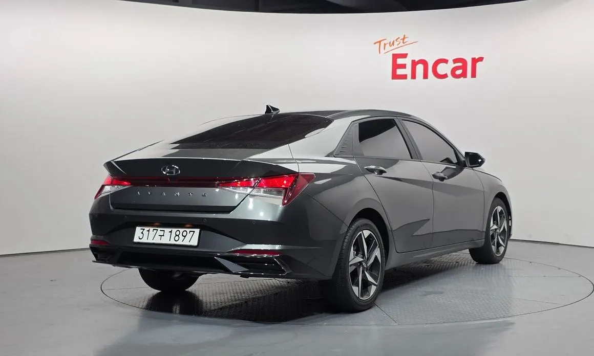 Hyundai AVANTE 2023 из KR, фото 2