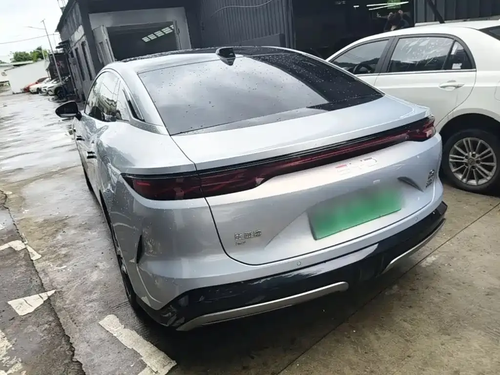 BYD Han L — фото 3