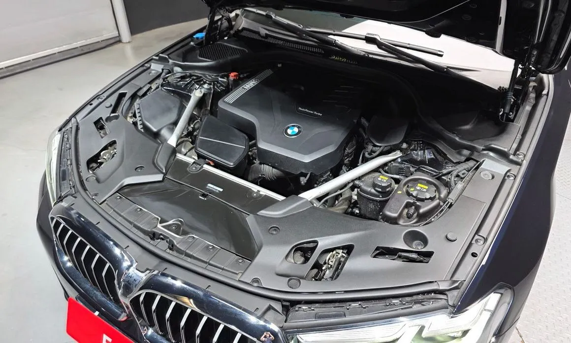 BMW 5-Series 2021 из KR, фото 9