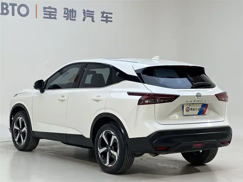 Nissan Qashqai — фото 2