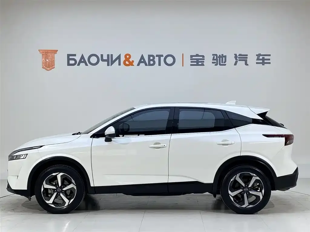 Nissan Qashqai — фото 7