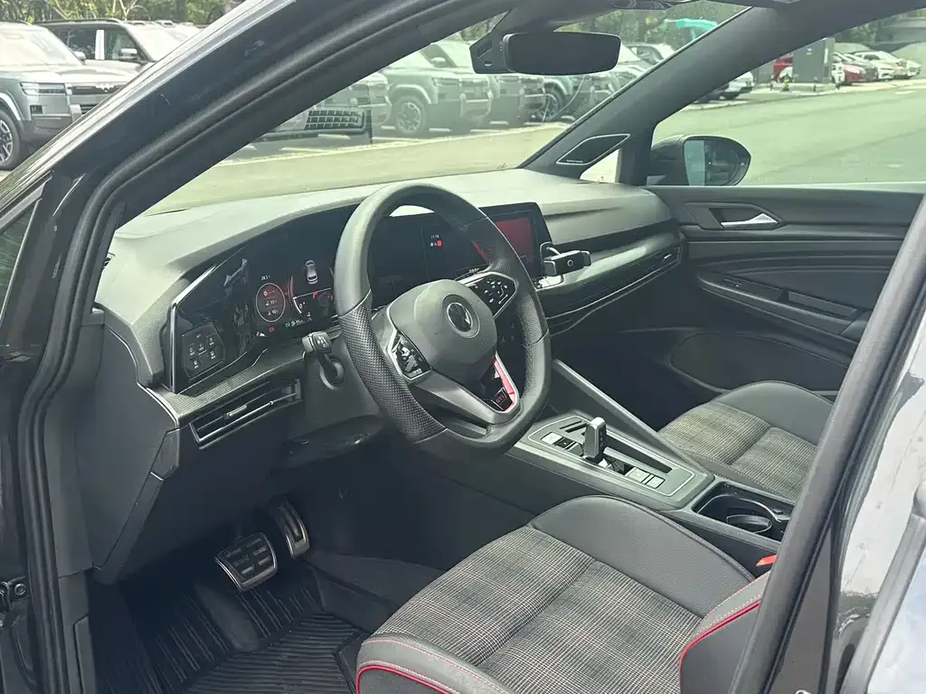 Volkswagen Golf GTI 2022 из CN, фото 8