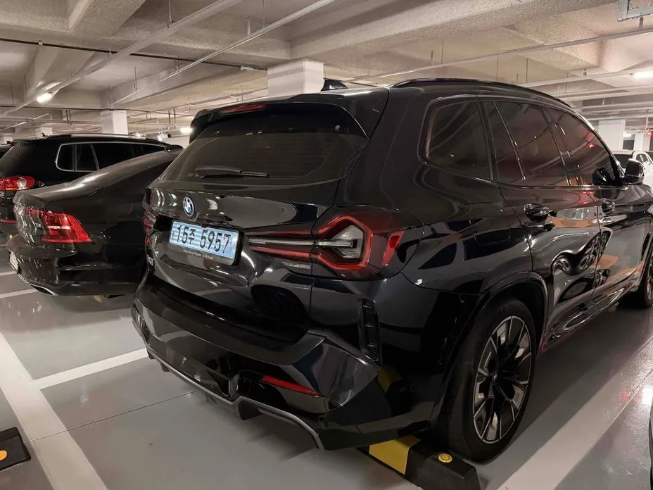 BMW iX3 2022 из KR, фото 2