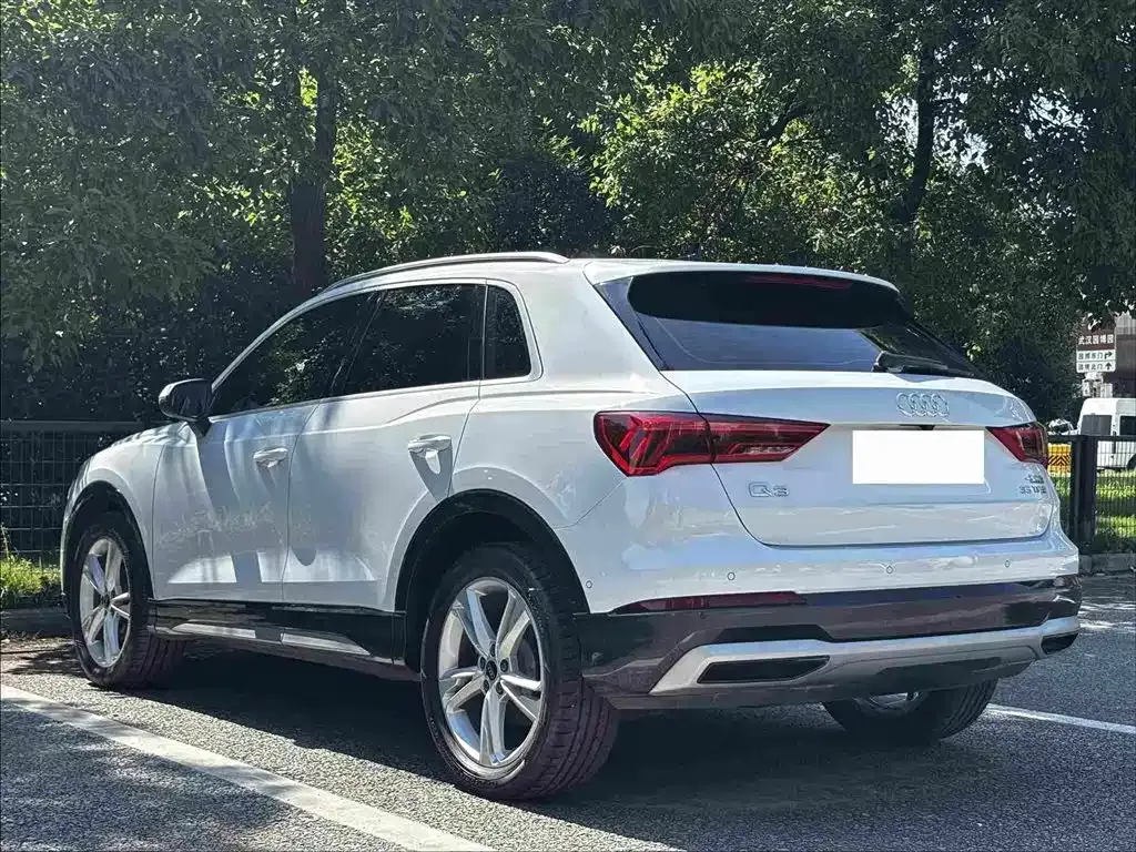 Audi Q3 — фото 6