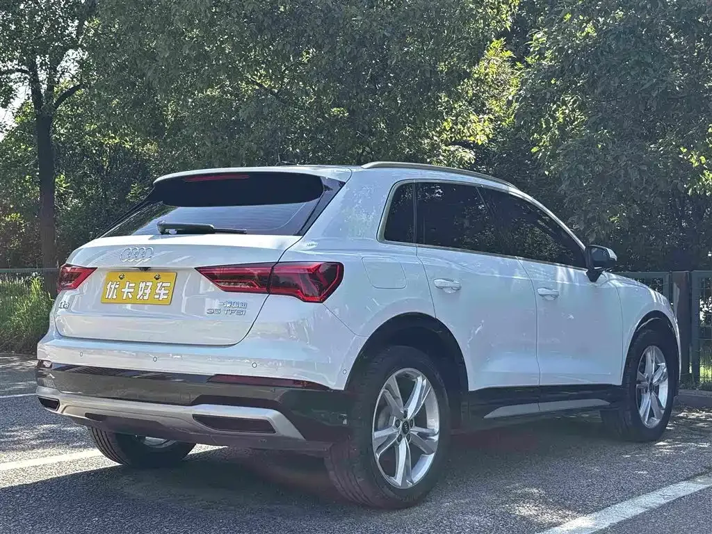 Audi Q3 — фото 10