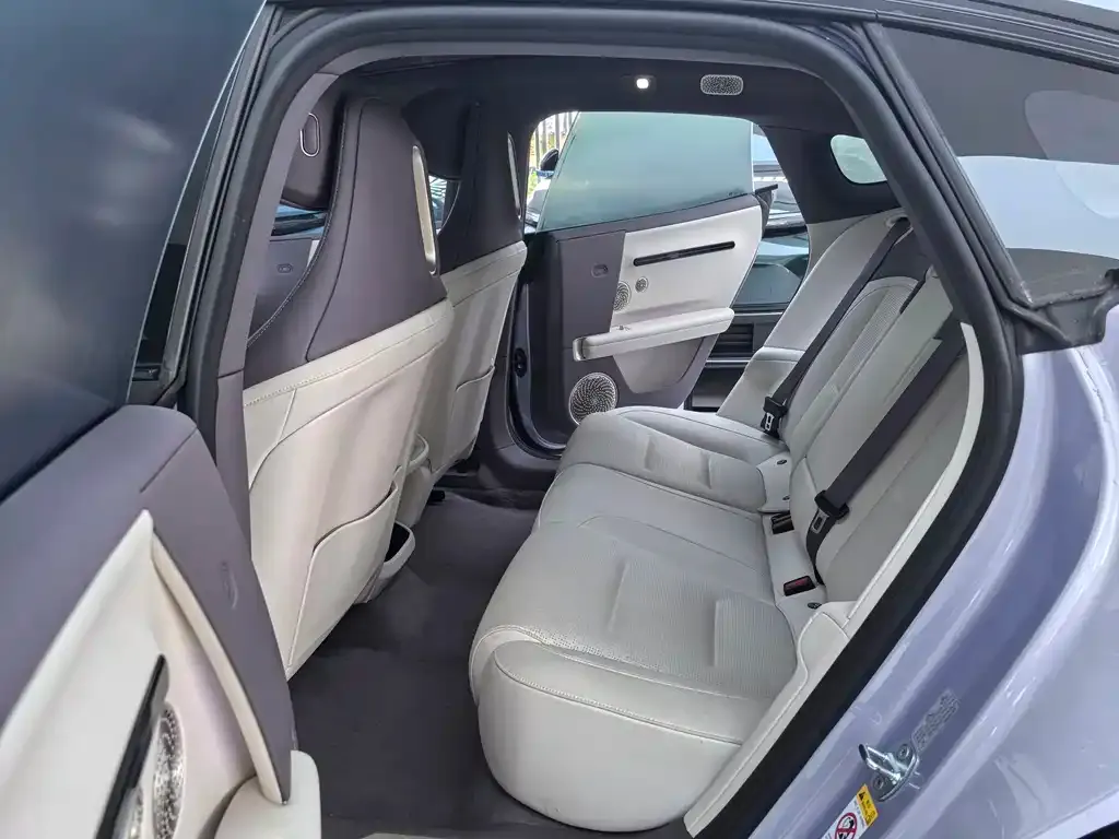 Avatr 06 — фото 6