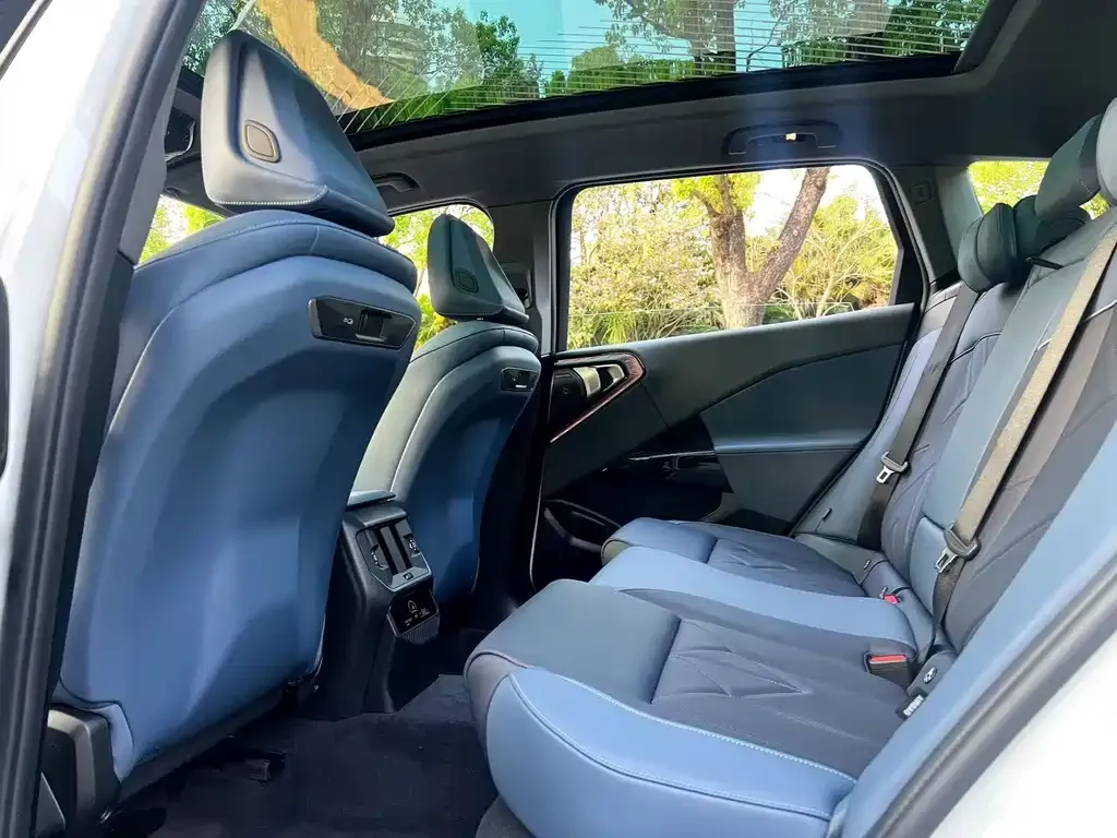BMW X3 2025 из CN, фото 3