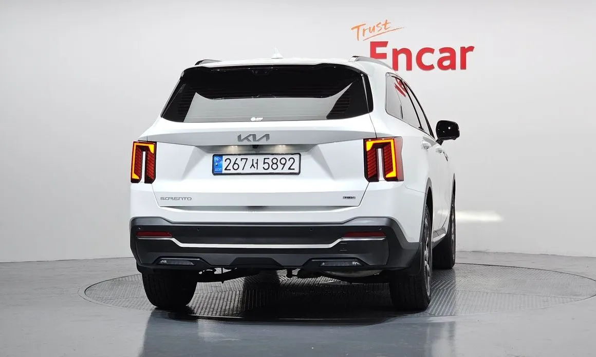 Kia Sorento — фото 6