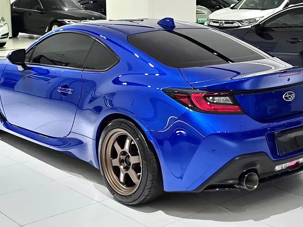 Subaru BRZ 2022 из CN, фото 8