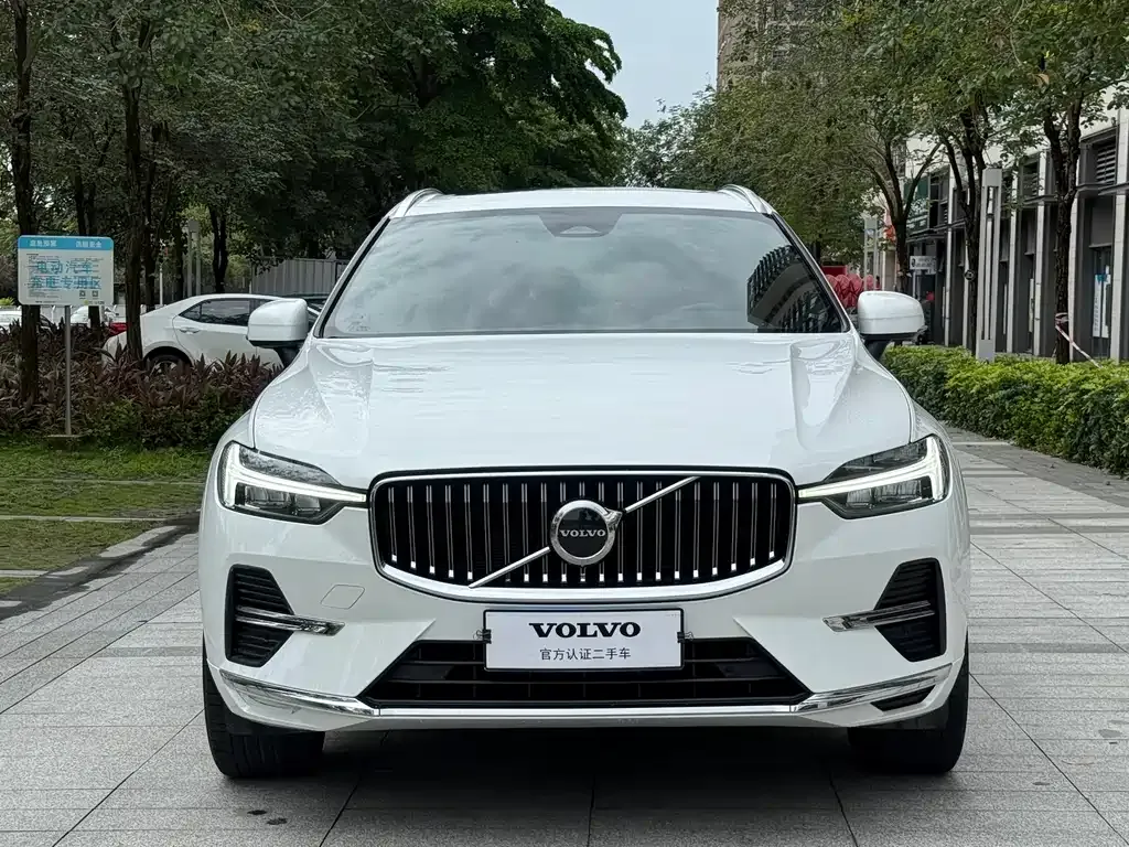 Volvo XC60 — фото 6