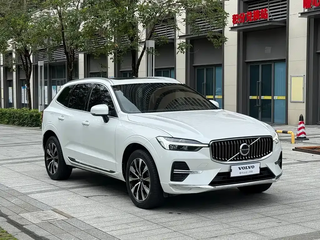 Volvo XC60 — фото 4