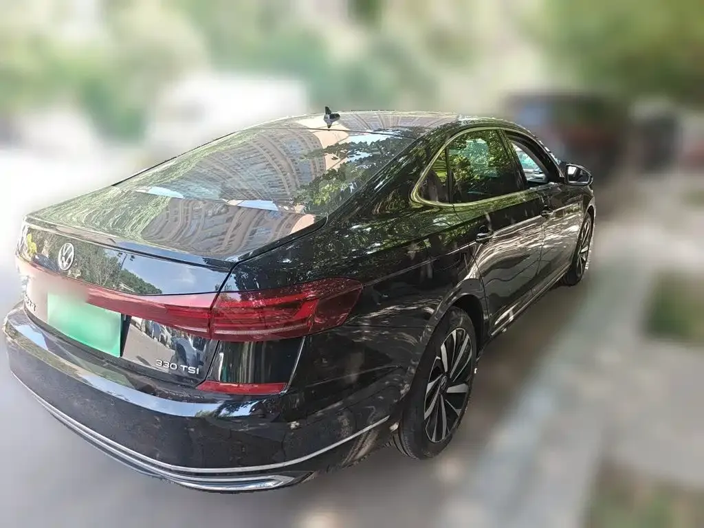 Volkswagen Passat — фото 10