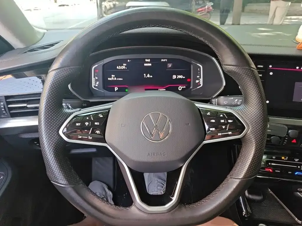 Volkswagen Passat — фото 3