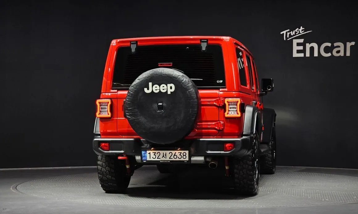 Jeep Wrangler 2022 из KR, фото 3