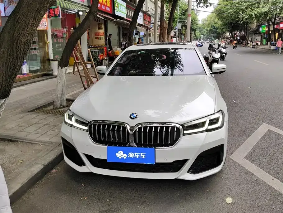 BMW 5 Series — фото 10