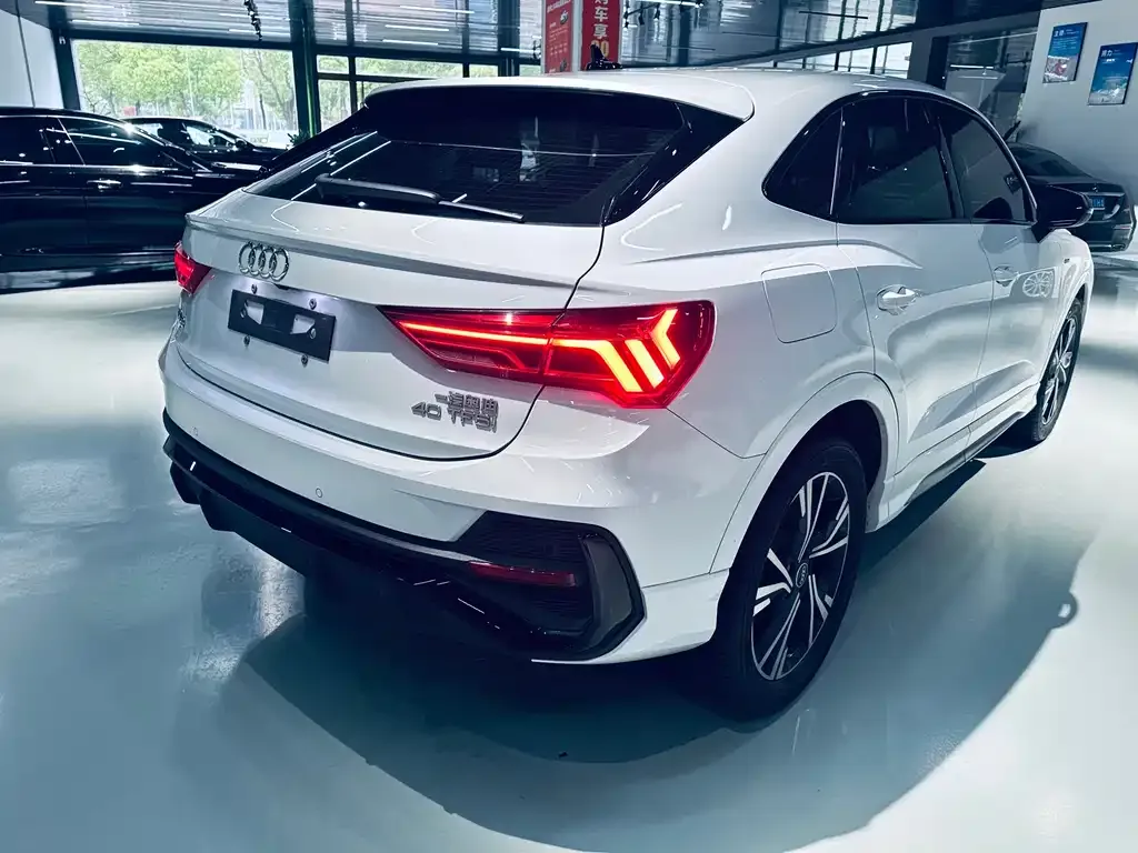 Audi Q3 Sportback 2022 из CN, фото 6