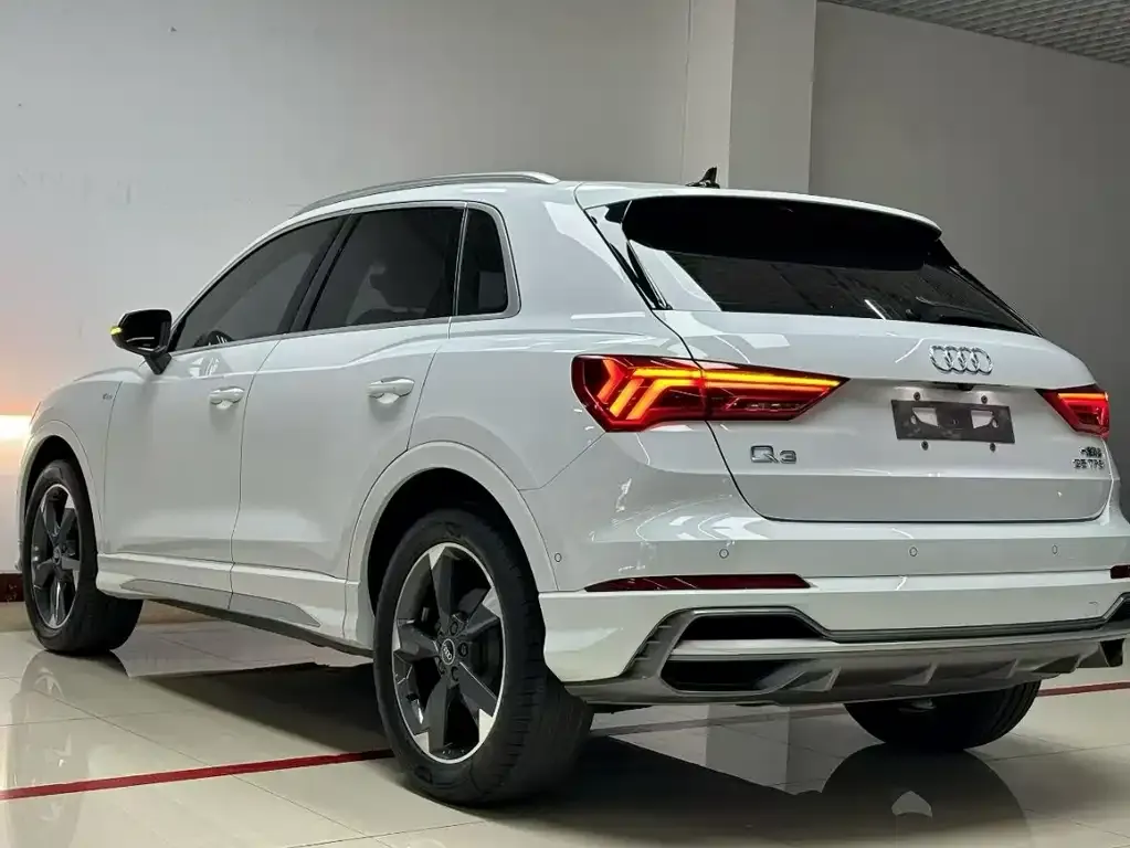 Audi Q3 — фото 4