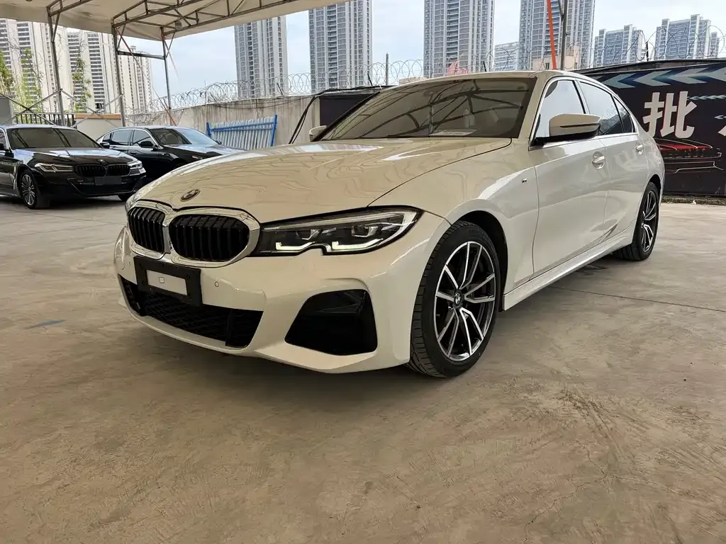 BMW 3 Series — фото 1