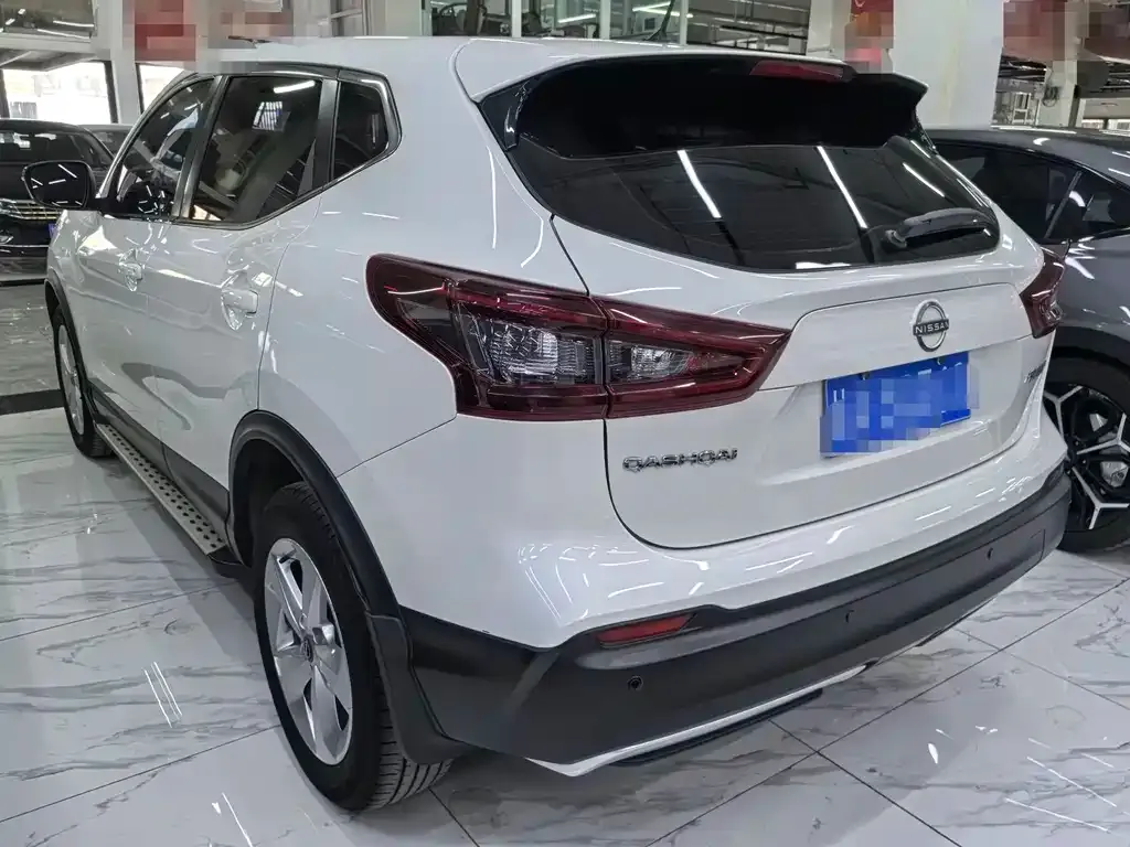 Nissan Qashqai — фото 6