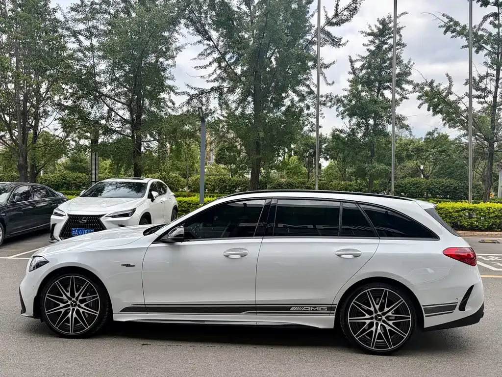 Mercedes-Benz C-Class AMG — фото 10