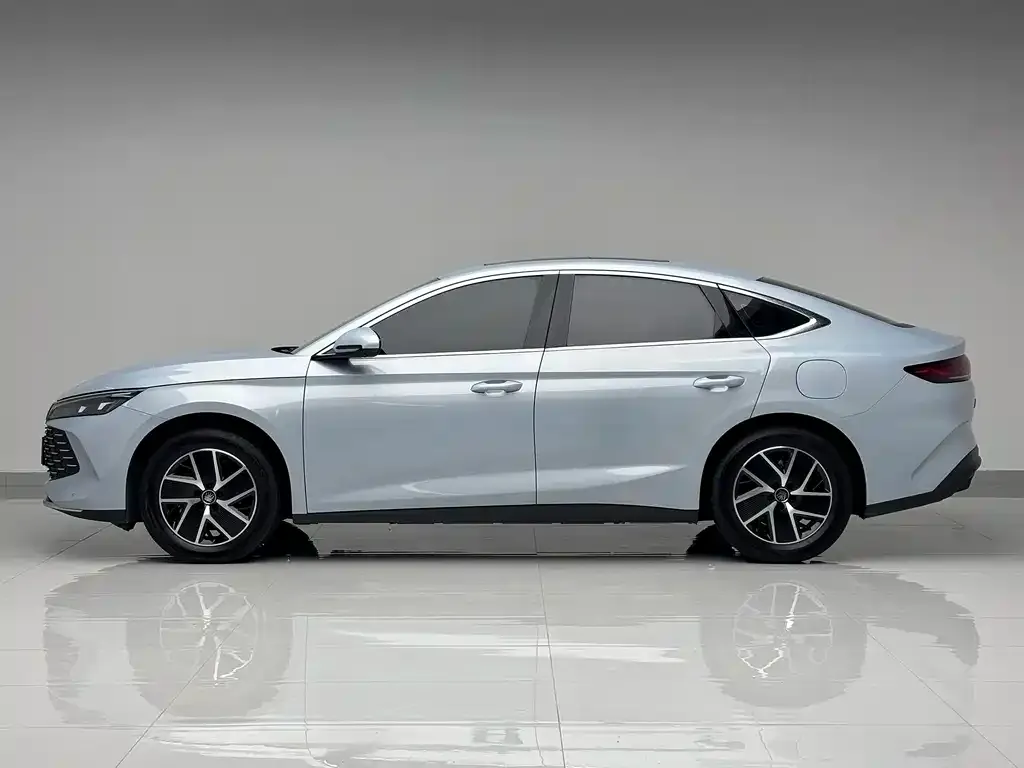 BYD Qin L — фото 6