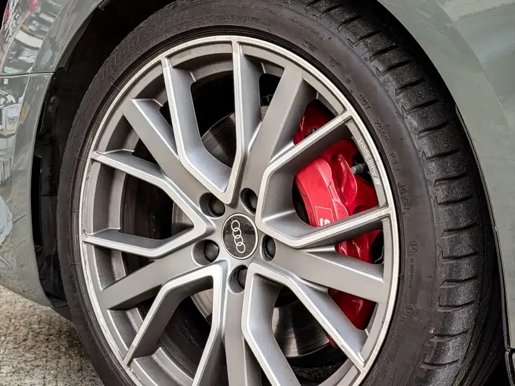 Audi S4 2023 из CN, фото 6