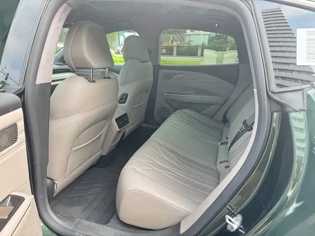 Geely Galaxy Xingyao 8 2025 из CN, фото 8