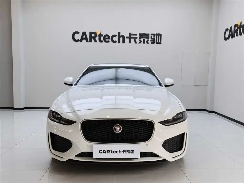 Jaguar XEL — фото 3