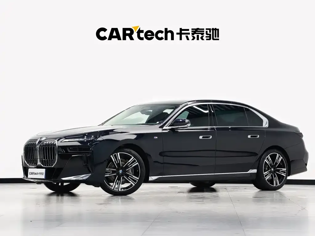 BMW 7 Series — фото 1